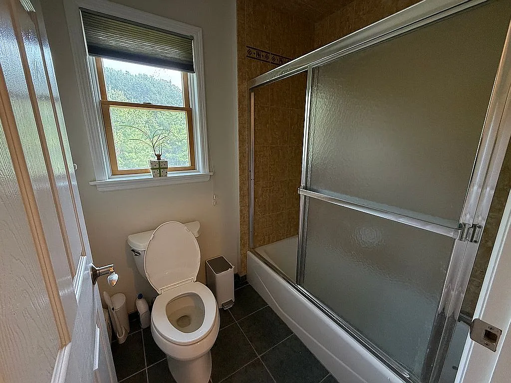 PhotoStage - Virtual Staging done for you by GPTuitive